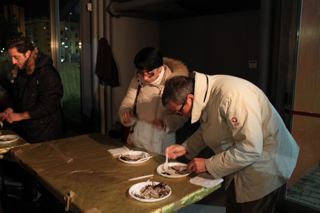 Tra scuola e mare: degustazione di pesce azzurro presso Al Bab
